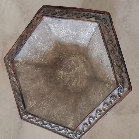 Pedestal Bowl with (4) Decorative Balls - Picture 3 of 8